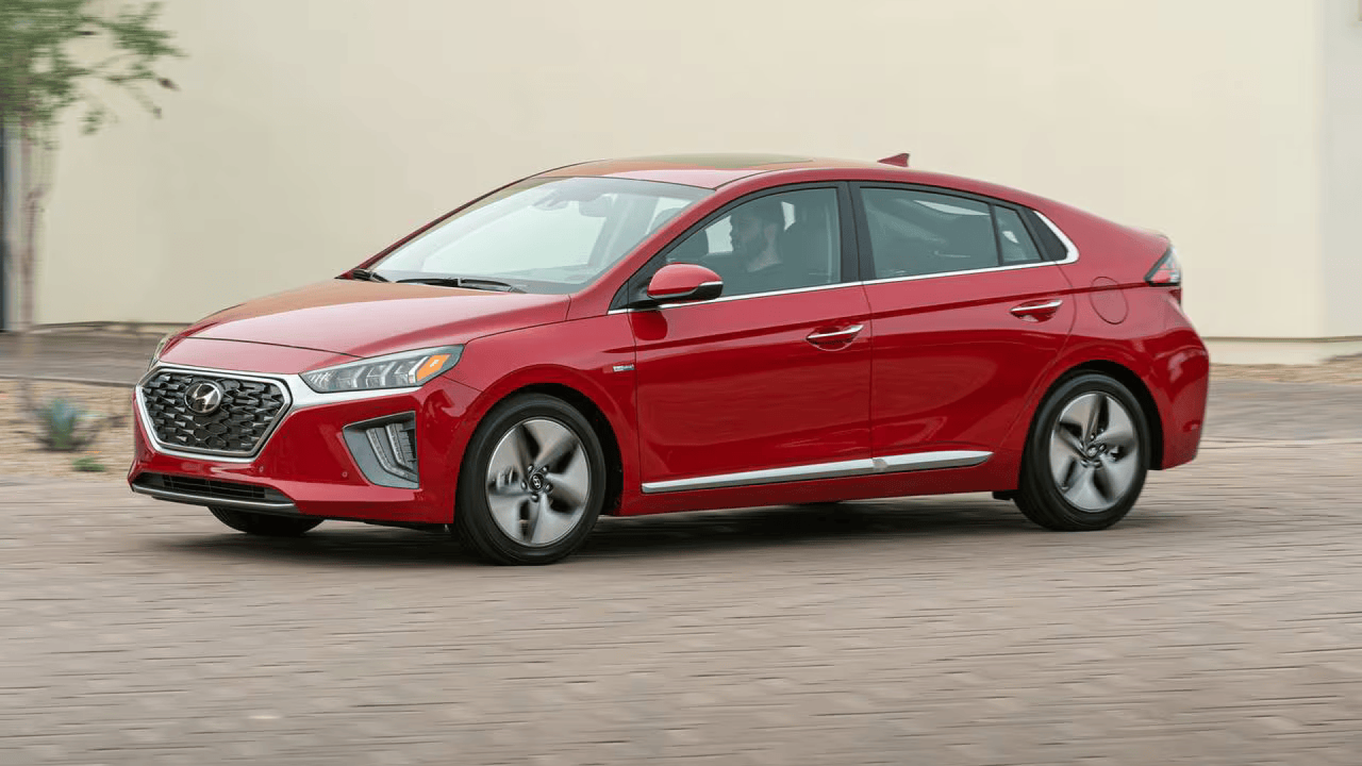 Hyundai Ionic Hybrid (2020)