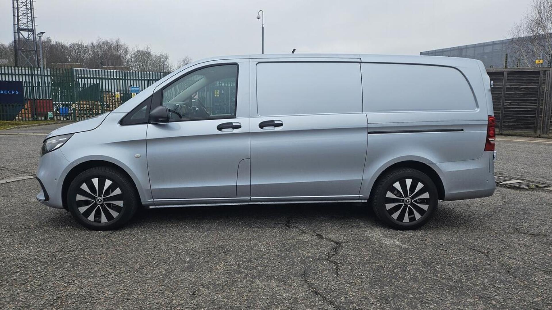 Mercedes Vito (2024)