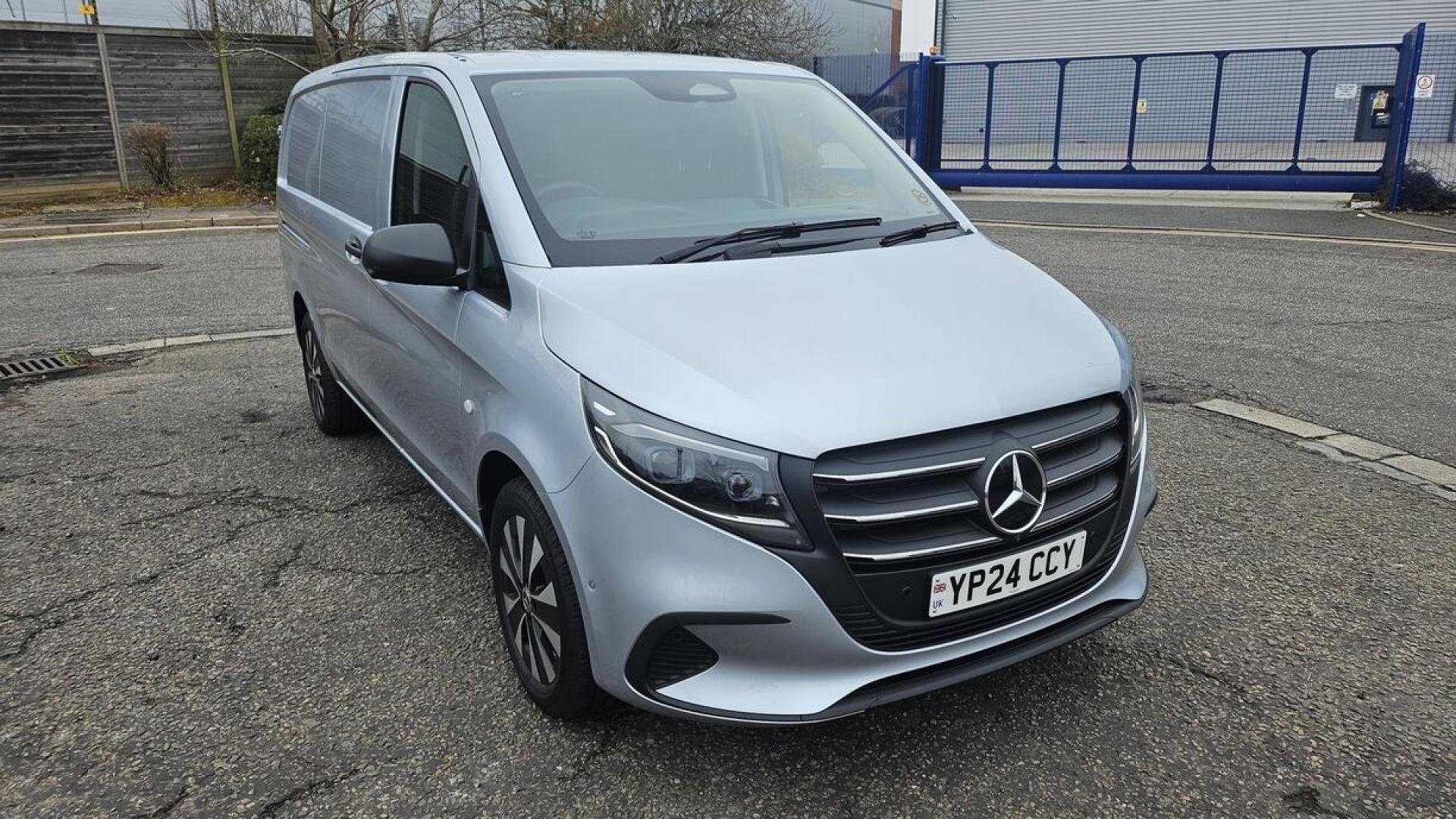 Mercedes Vito (2024)