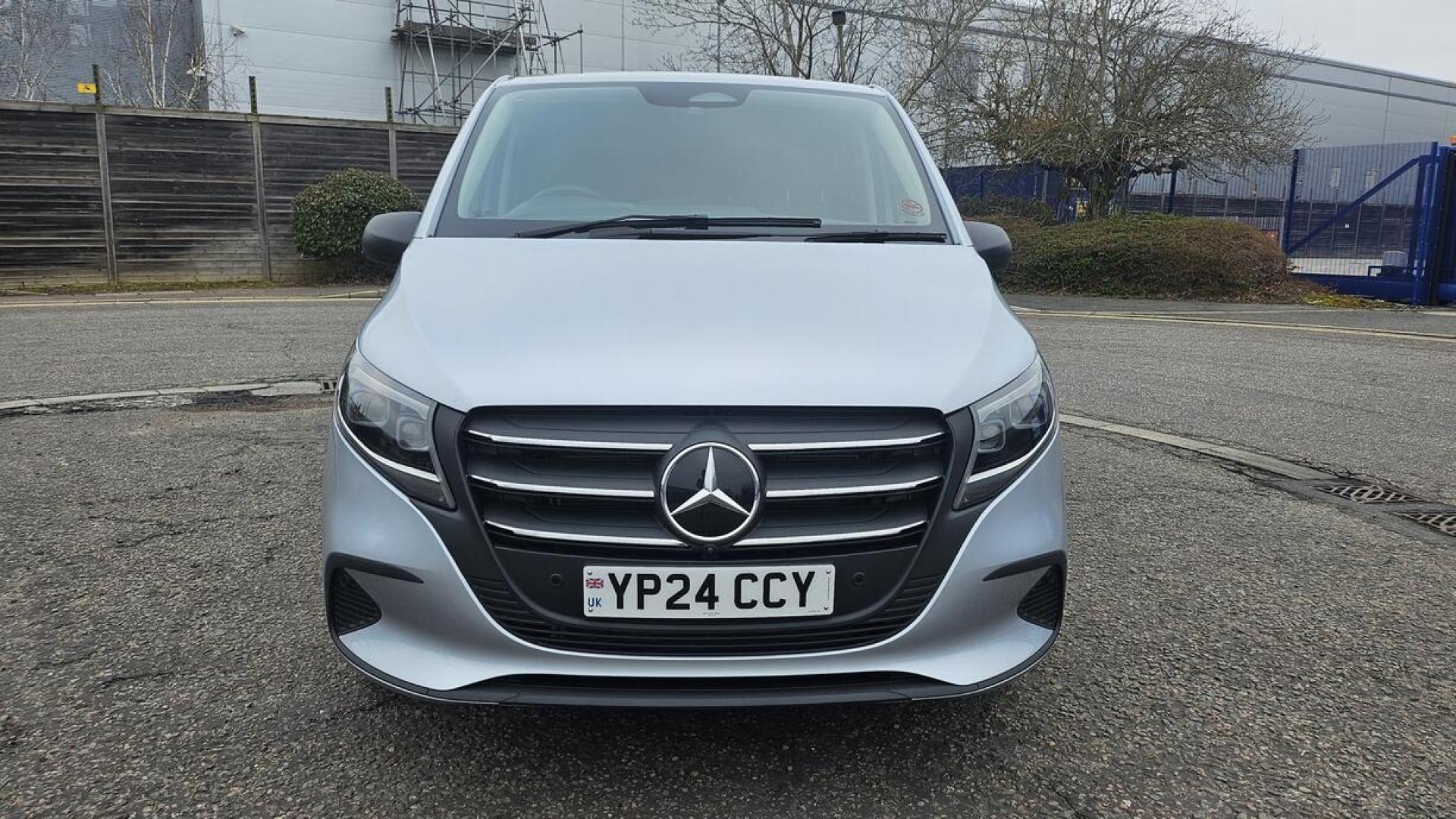 Mercedes Vito (2024)