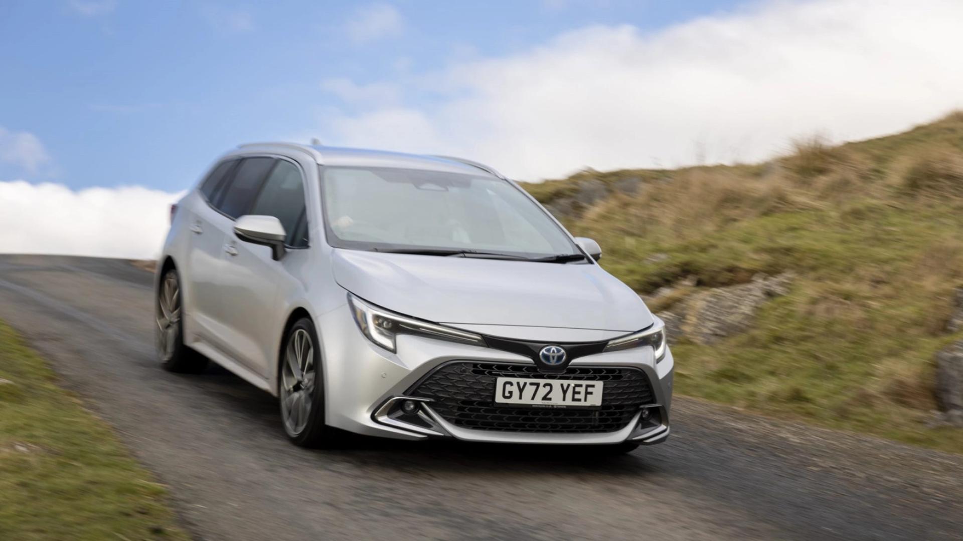 Toyota Touring Sport Business (2022)